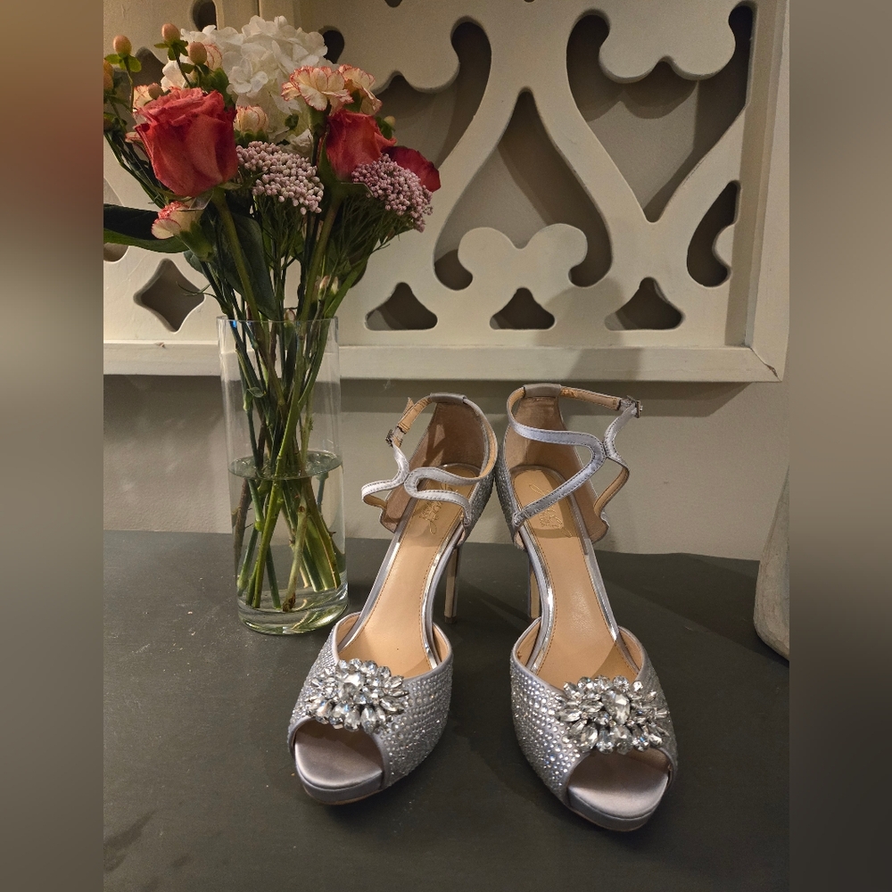 Badgley Mischka Heels Crystal Rhinestone Wedding 7.5